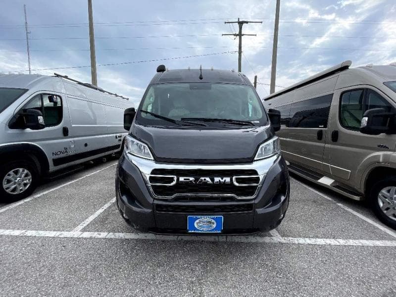 2025 Midwest Automotive Designs 2025 Midwest Automotive Designs Legend - thumbnail 2