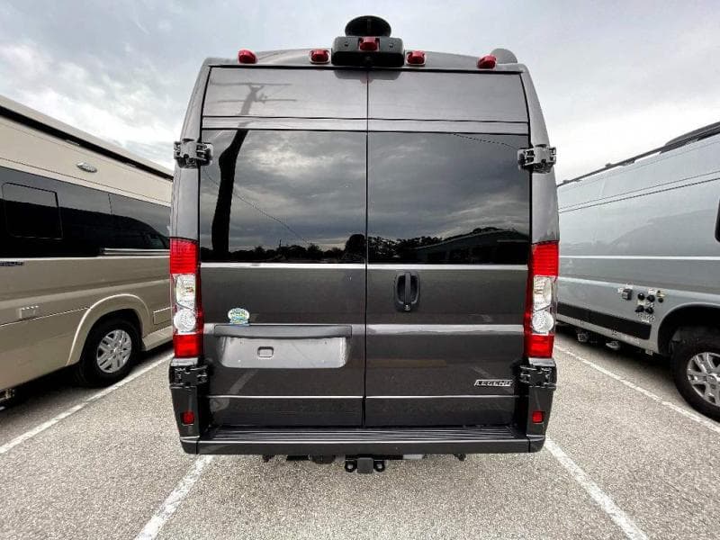 2025 Midwest Automotive Designs 2025 Midwest Automotive Designs Legend - thumbnail 7