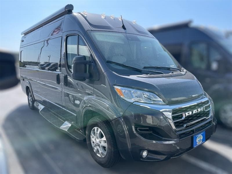 2025 Midwest Automotive Designs Legend FSL