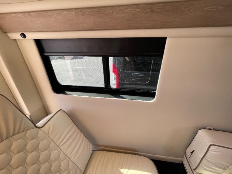 2025 Midwest Automotive Designs 2025 Midwest Automotive Designs Legend - thumbnail 23