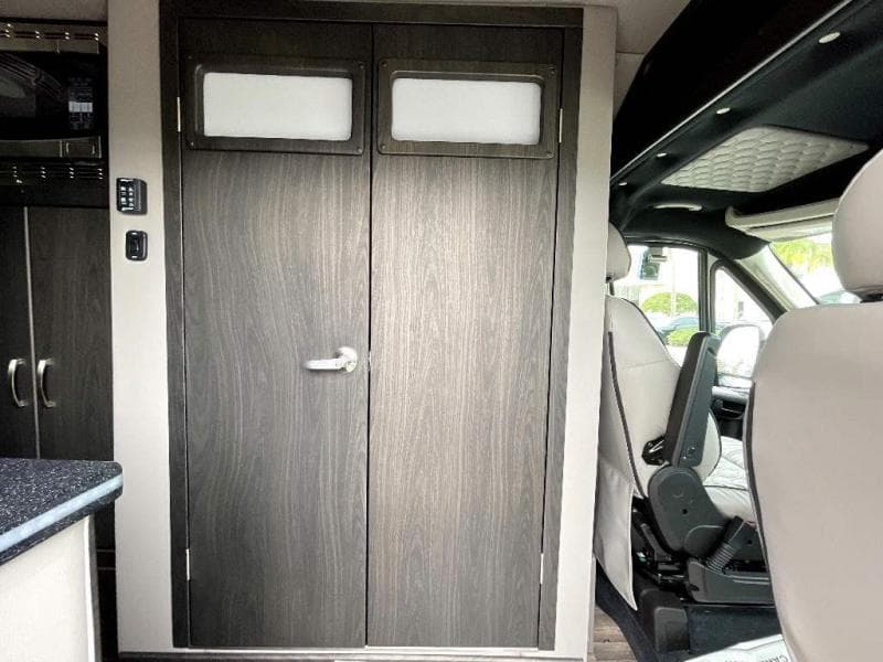 2025 Midwest Automotive Designs 2025 Midwest Automotive Designs Legend - thumbnail 12