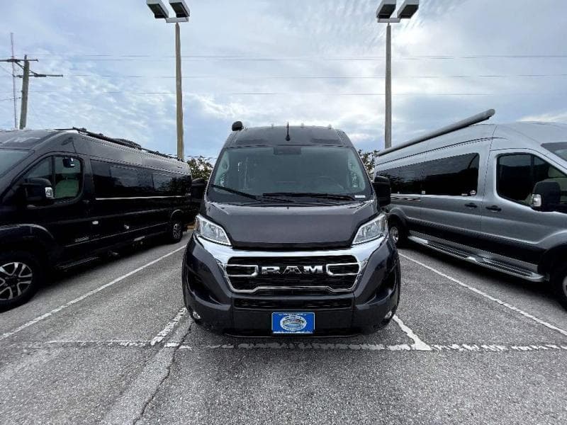 2025 Midwest Automotive Designs 2025 Midwest Automotive Designs Legend - thumbnail 3