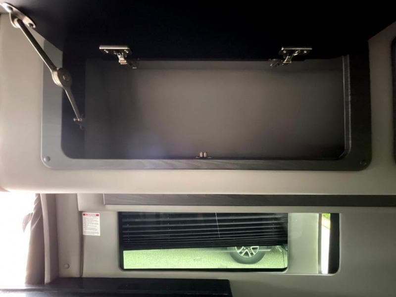 2025 Midwest Automotive Designs 2025 Midwest Automotive Designs Legend - thumbnail 28