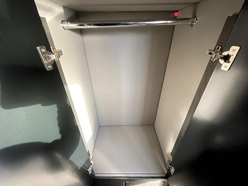 2025 Midwest Automotive Designs 2025 Midwest Automotive Designs Legend - thumbnail 17