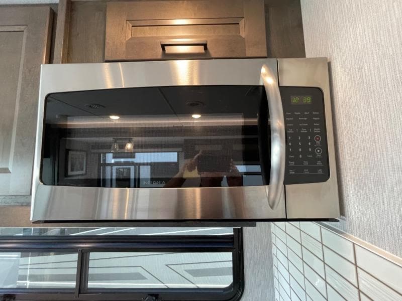 2023 Coachmen 2023 Coachmen Mirada - thumbnail 15