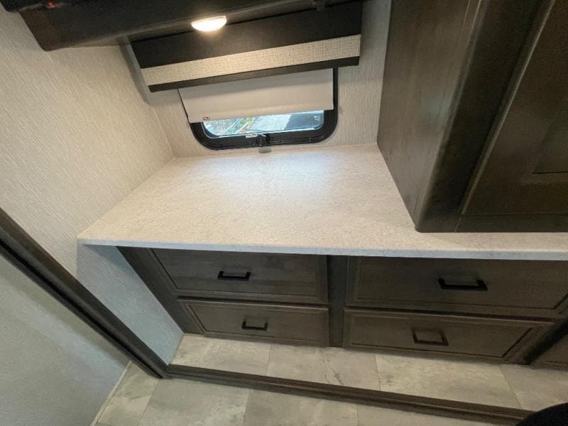 2023 Coachmen 2023 Coachmen Mirada - thumbnail 38