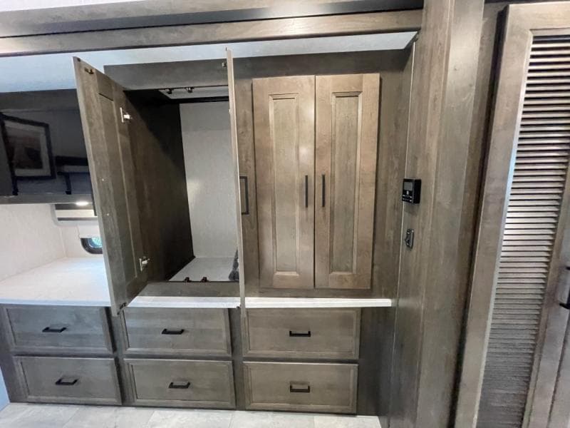 2023 Coachmen 2023 Coachmen Mirada - thumbnail 39