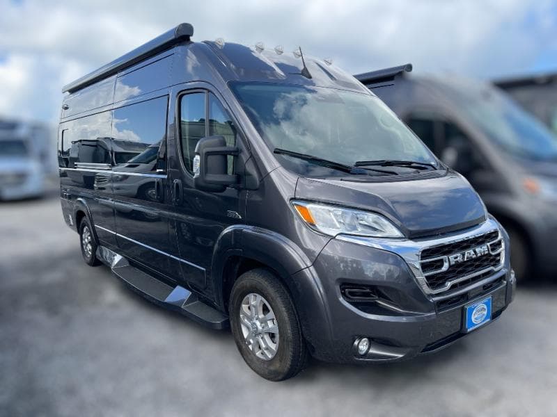 2025 Midwest Automotive Designs Legend FSL