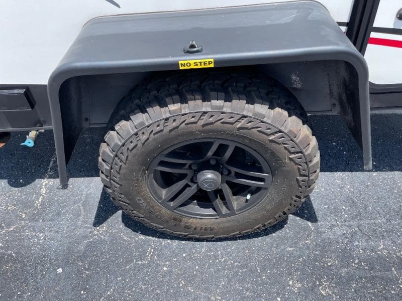 2024 Encore RV 2024 Encore RV ROG - thumbnail 12