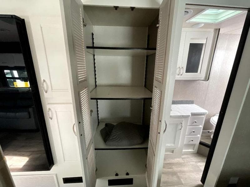 2024 Nexus RV 2024 Nexus RV Triumph - thumbnail 15