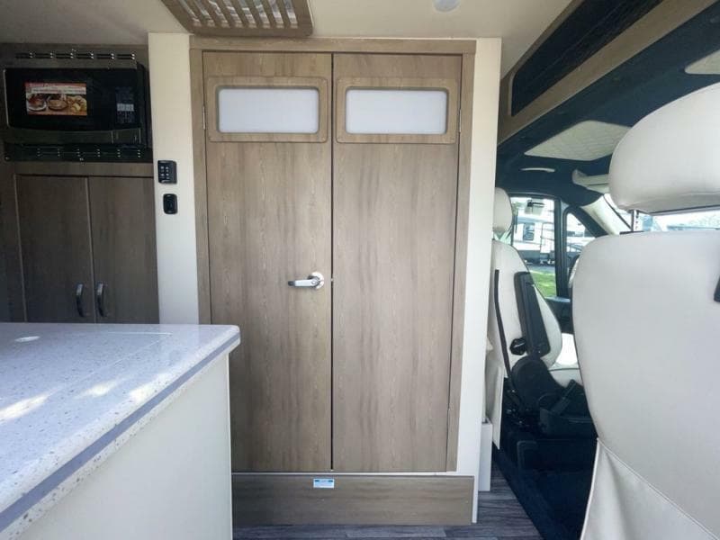 2025 Midwest Automotive Designs 2025 Midwest Automotive Designs Legend - thumbnail 13