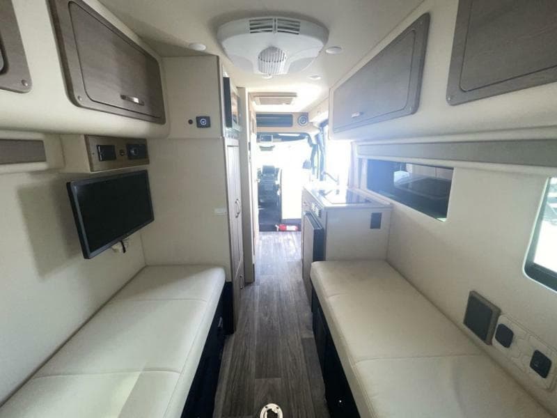 2025 Midwest Automotive Designs 2025 Midwest Automotive Designs Legend - thumbnail 18