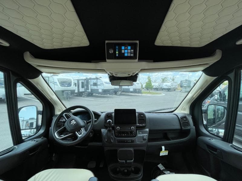 2025 Midwest Automotive Designs 2025 Midwest Automotive Designs Legend - thumbnail 10