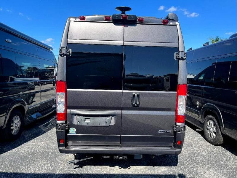 2025 Midwest Automotive Designs 2025 Midwest Automotive Designs Legend - thumbnail 6