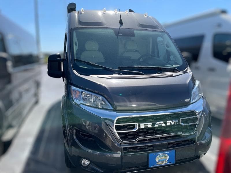 2025 Midwest Automotive Designs 2025 Midwest Automotive Designs Legend - thumbnail 3