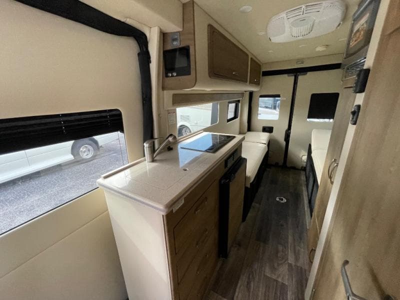 2025 Midwest Automotive Designs 2025 Midwest Automotive Designs Legend - thumbnail 9