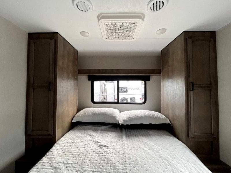 2024 Venture RV 2024 Venture RV SportTrek - thumbnail 22