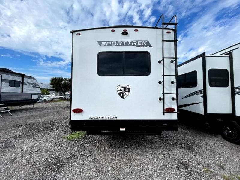 2024 Venture RV 2024 Venture RV SportTrek - thumbnail 7