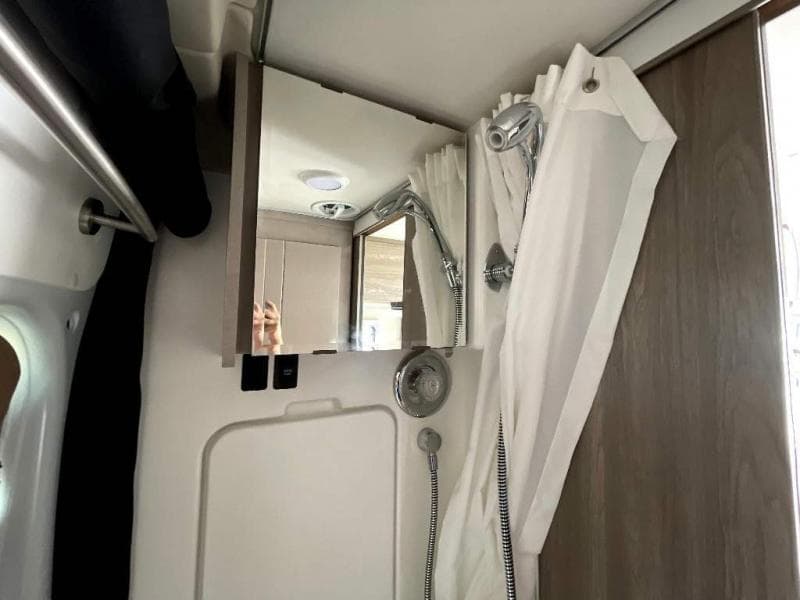 2024 Winnebago 2024 Winnebago Travato - thumbnail 22