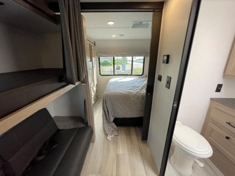 2024 Forest River 2024 Forest River Forester - thumbnail 29