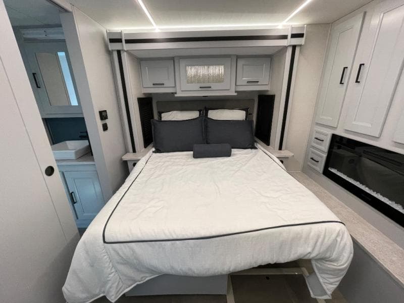 2024 Coachmen 2024 Coachmen Sportscoach SRS - thumbnail 35