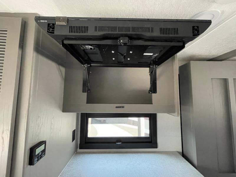 2024 Coachmen 2024 Coachmen Pursuit - thumbnail 34