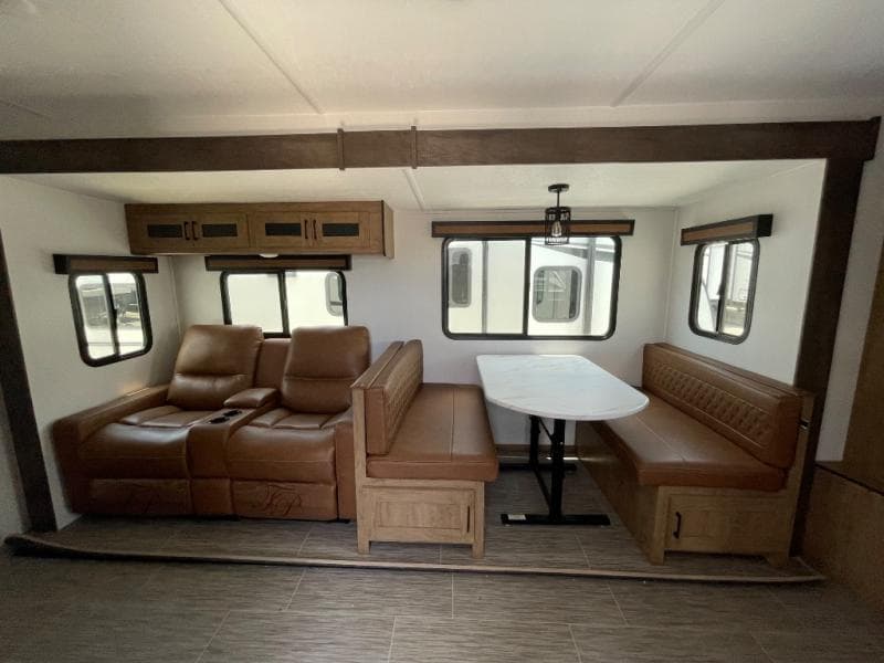 2024 Coachmen 2024 Coachmen Freedom Express - thumbnail 24