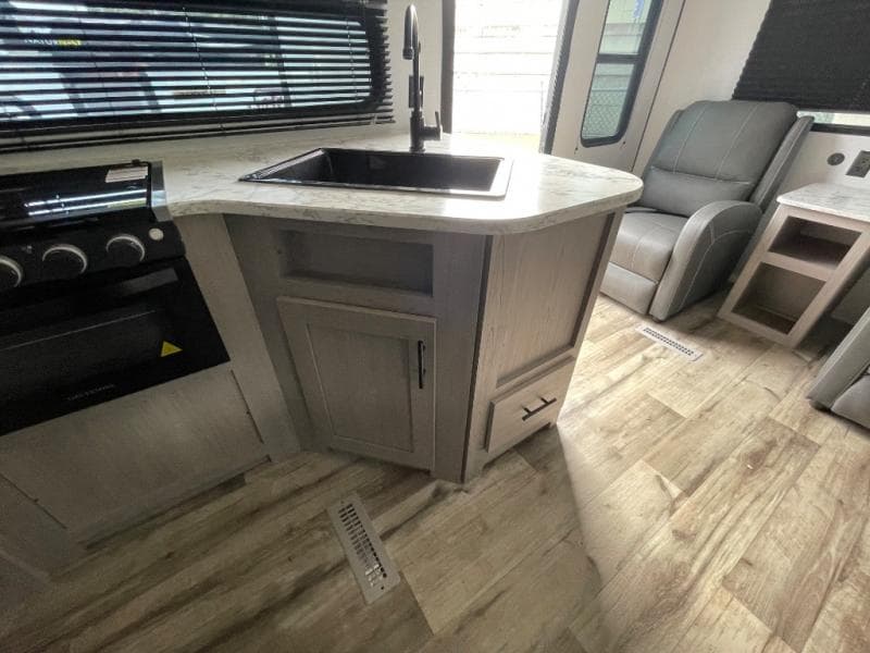 2024 Dutchmen 2024 Dutchmen Coleman - thumbnail 26