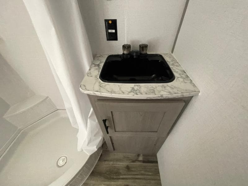 2024 Dutchmen 2024 Dutchmen Coleman - thumbnail 34