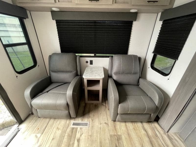 2024 Dutchmen 2024 Dutchmen Coleman - thumbnail 47