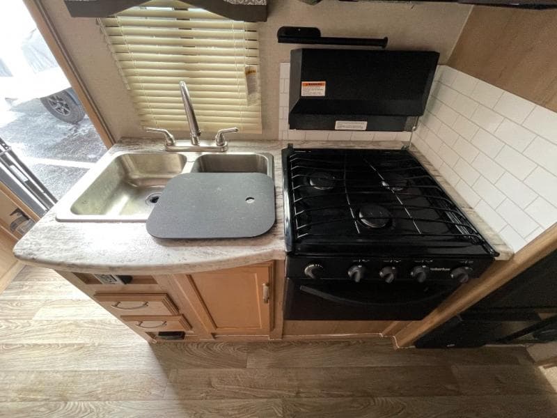 2020 Winnebago 2020 Winnebago Micro Minnie - thumbnail 21