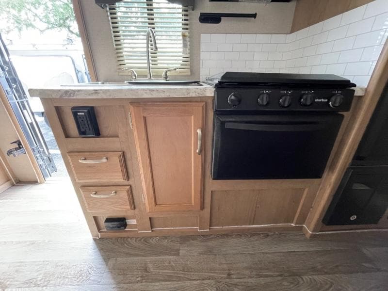 2020 Winnebago 2020 Winnebago Micro Minnie - thumbnail 22