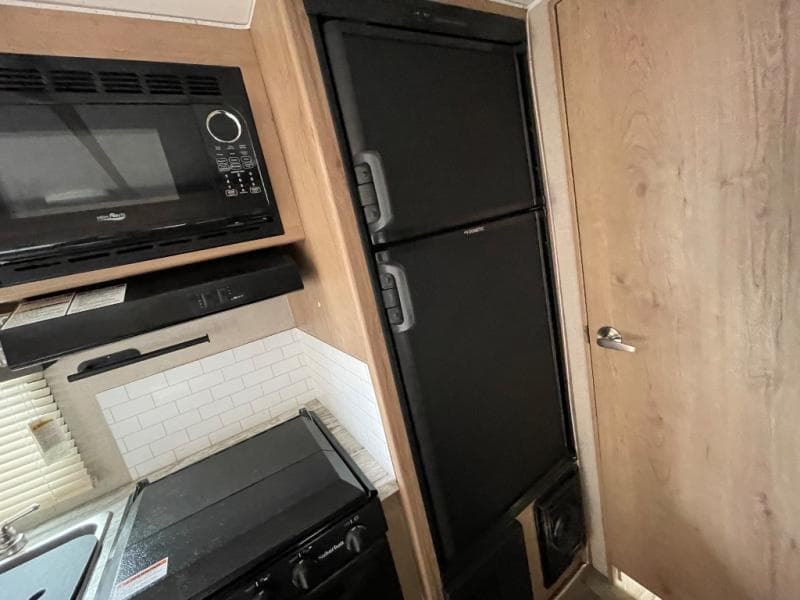 2020 Winnebago 2020 Winnebago Micro Minnie - thumbnail 23