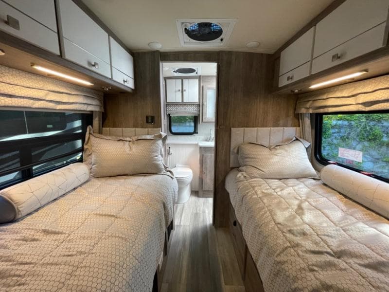 2024 Phoenix USA 2024 Phoenix USA Phoenix Cruiser - thumbnail 36