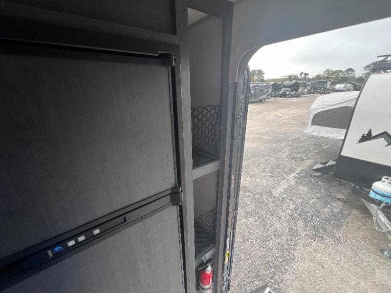 2024 Forest River 2024 Forest River R-Pod - thumbnail 16