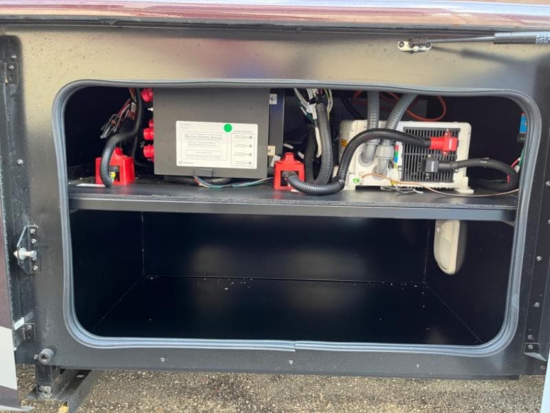 2024 Fleetwood RV 2024 Fleetwood RV Bounder - thumbnail 23