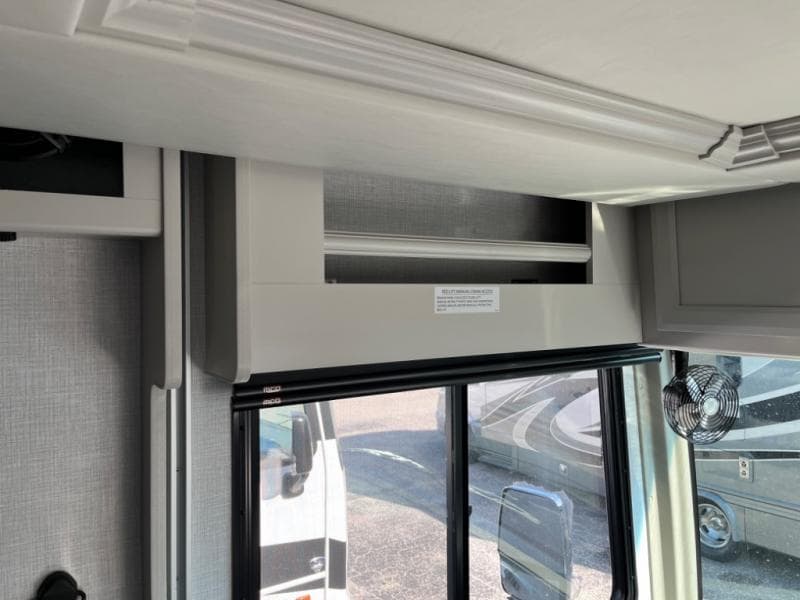 2024 Fleetwood RV 2024 Fleetwood RV Bounder - thumbnail 34