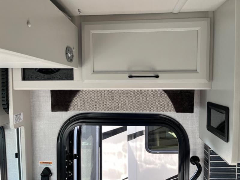 2024 Fleetwood RV 2024 Fleetwood RV Bounder - thumbnail 36