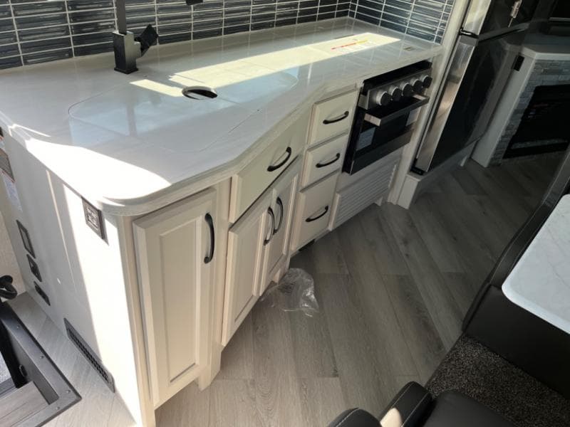 2024 Fleetwood RV 2024 Fleetwood RV Bounder - thumbnail 39