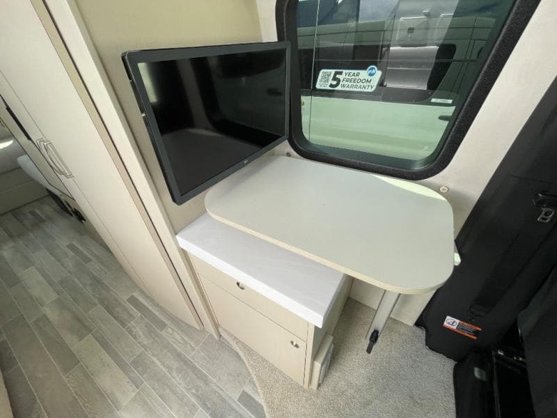 2024 Pleasure-Way 2024 Pleasure-Way Plateau - thumbnail 10