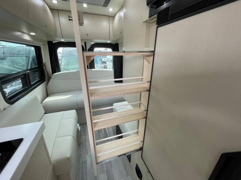 2024 Pleasure-Way 2024 Pleasure-Way Plateau - thumbnail 25