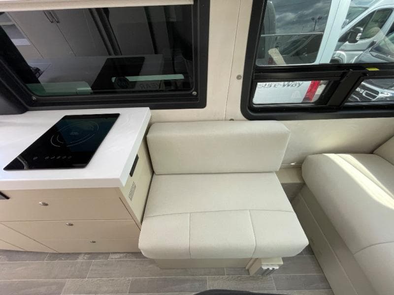 2024 Pleasure-Way 2024 Pleasure-Way Plateau - thumbnail 27