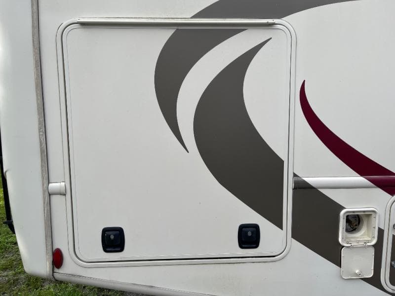 2019 Thor Motor Coach 2019 Thor Motor Coach Hurricane - thumbnail 42