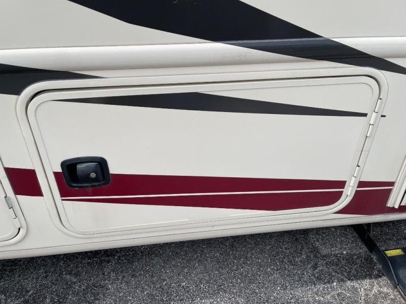 2019 Thor Motor Coach 2019 Thor Motor Coach Hurricane - thumbnail 51