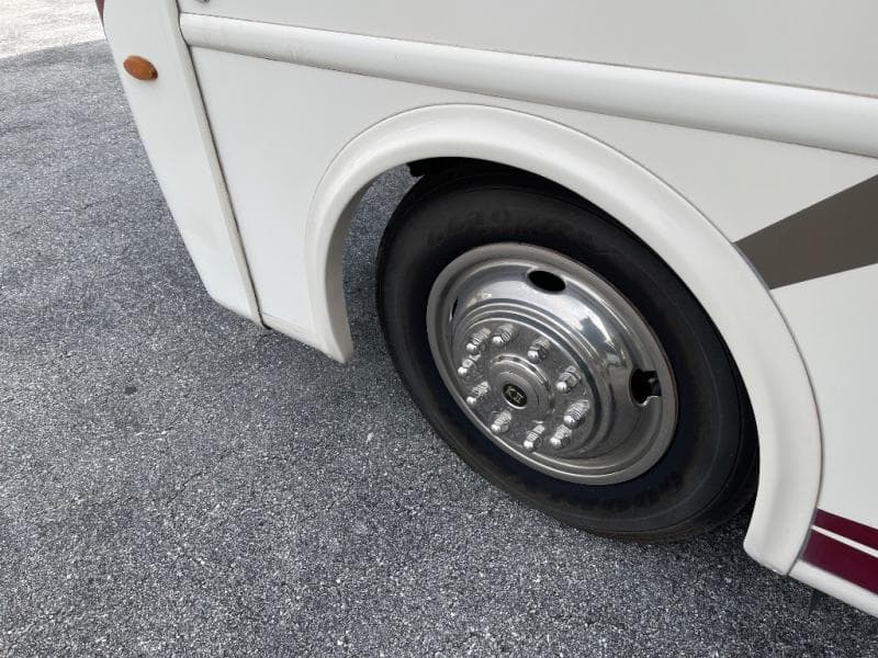 2019 Thor Motor Coach 2019 Thor Motor Coach Hurricane - thumbnail 56