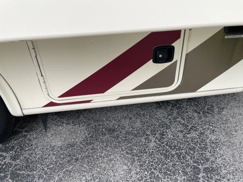 2019 Thor Motor Coach 2019 Thor Motor Coach Hurricane - thumbnail 61