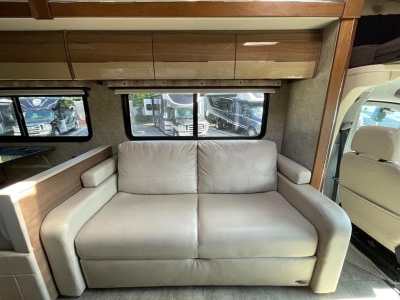 2016 Winnebago 2016 Winnebago View - thumbnail 13
