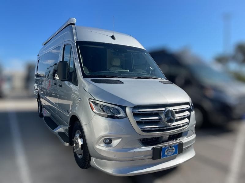 2025 Midwest Automotive Designs 2025 Midwest Automotive Designs Passage - image 1