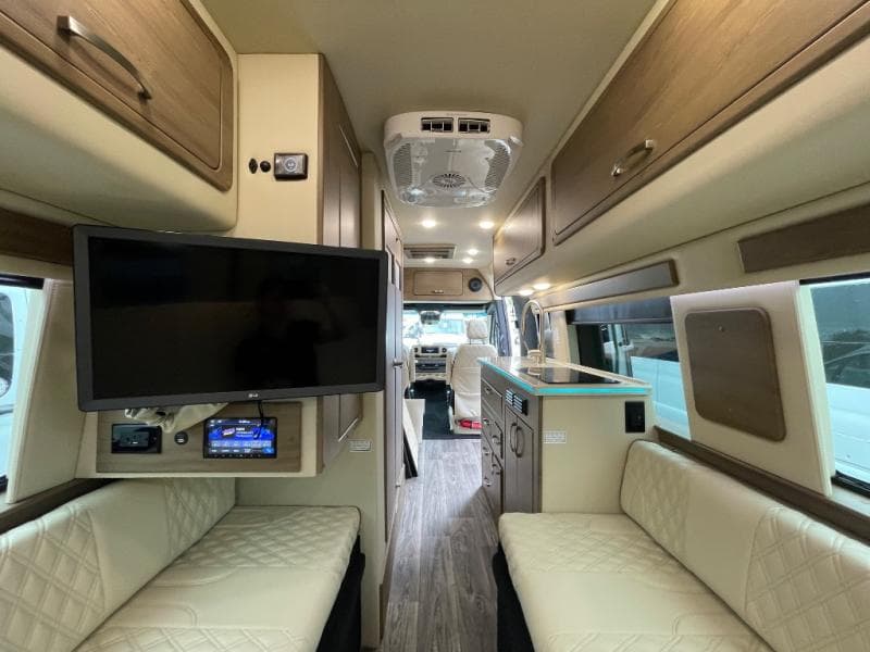 2025 Midwest Automotive Designs 2025 Midwest Automotive Designs Passage - thumbnail 11