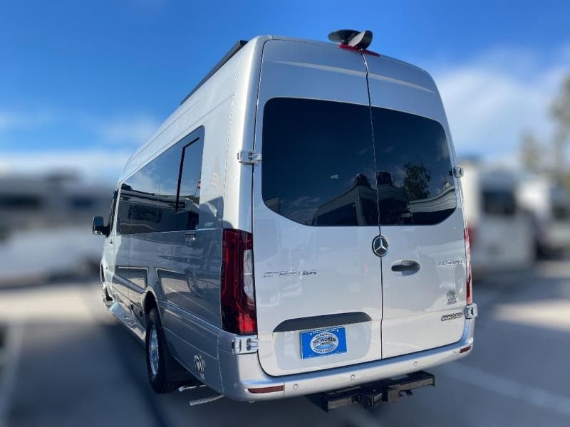 2025 Midwest Automotive Designs 2025 Midwest Automotive Designs Passage - thumbnail 4